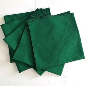 Five Green Dinner Napkins Estimate 17" x 17" NWOT